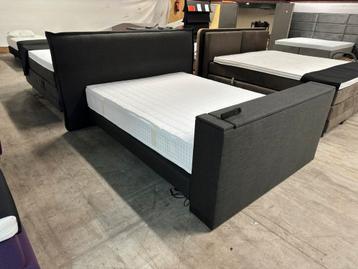 Boxspring met voetbord tv lift 160x200 antracite  beschikbaar voor biedingen