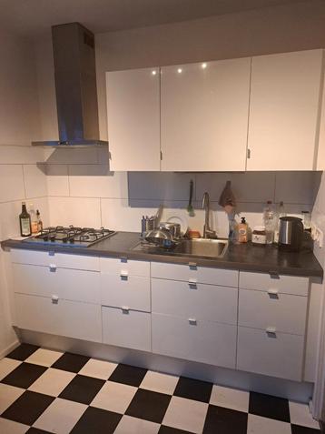 GRATIS KEUKEN (zelf demonteren) beschikbaar voor biedingen