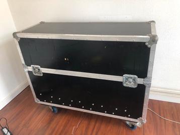 Flightcase op Wielen - Professioneel beschikbaar voor biedingen