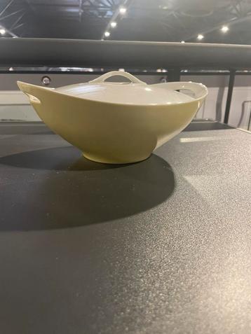 Retro vintage dekschaal van Andries Copier gesigneerd beschikbaar voor biedingen