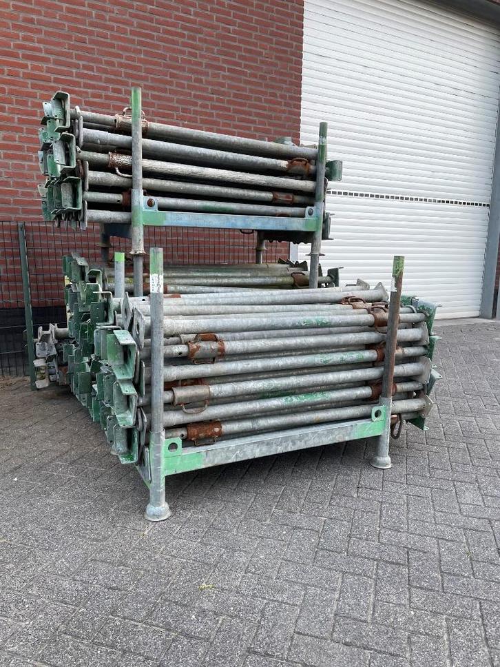 Nette bouwstempels schroefstempels stutten schoren, Doe-het-zelf en Verbouw, Steigers, Gebruikt, Rolsteiger of Kamersteiger, 5 meter of hoger