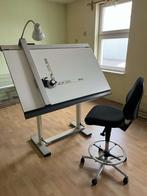 Professionele Tekentafel  met nieuwe stoel, Ophalen of Verzenden, Zo goed als nieuw, 130 tot 150 cm, Verlichting