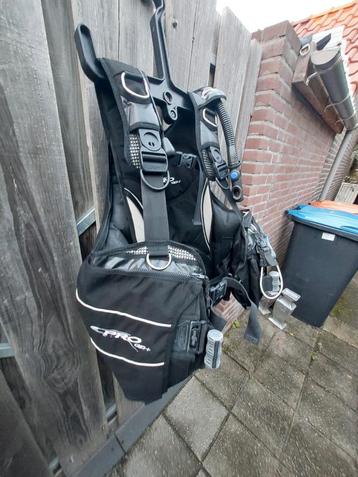 2x trimvest seaguest pro qd + beschikbaar voor biedingen