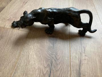 Ijzeren Poema Beeld beschikbaar voor biedingen