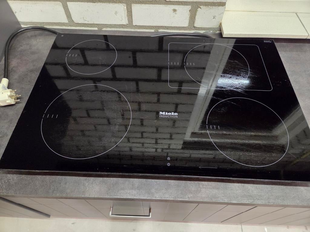 Miele inductieplaat, Witgoed en Apparatuur, Kookplaten, Gebruikt, Inbouw, Inductie, 4 kookzones
