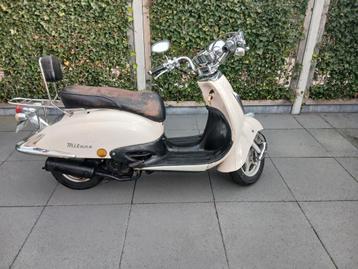 Milano snorscooter beschikbaar voor biedingen