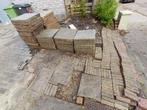 Grindtegels 50x50 (40 stuks) en 60x40 (13 stuks) GRATIS, Tuin en Terras, Tegels en Klinkers, Ophalen, Gebruikt, 10 m² of meer