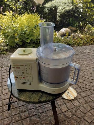 Keukenmachine Braun, alles erop en eraan. In erg goede staat beschikbaar voor biedingen