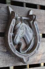 Gietijzeren deurklopper paard met hoefijzer d.bruin TT115, Tuin en Terras, Tuinwanddecoratie, Nieuw, Ophalen of Verzenden