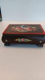 Vintage Reuge Tiroler kistje met muziek., Minder dan 50 cm, Gebruikt, Eikenhout, Minder dan 50 cm