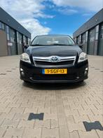 Toyota Auris 1.8 Full Hybrid 5DR CVT 2013 Zwart, 65 €/maand, Stof, Zwart, 4 cilinders
