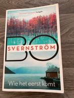 Bo Svernström - Wie het eerst komt (Special), Boeken, Scandinavië, Ophalen of Verzenden, Zo goed als nieuw, Bo Svernström