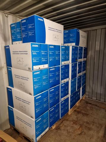 Partij nieuwe aquariums.  beschikbaar voor biedingen