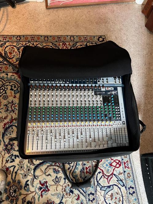 Soundcraft signature 22 mixer, Muziek en Instrumenten, Mengpanelen, Zo goed als nieuw, 10 tot 20 kanalen, Ophalen
