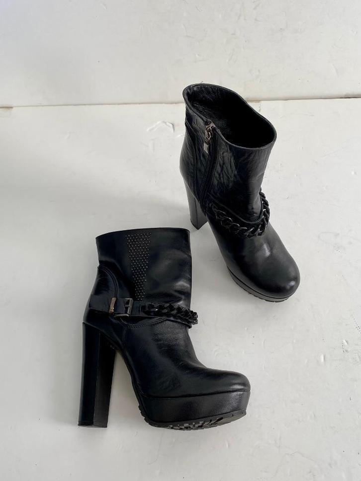 H658 Lorenzo Mari maat 37 leren lage laarsjes blokhak zwart, Kleding | Dames, Schoenen, Zo goed als nieuw, Zwart, Ophalen of Verzenden