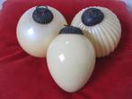 3 fijne creme kleurige heksenballen omtrek 32 cm en 25 cm, Ophalen of Verzenden