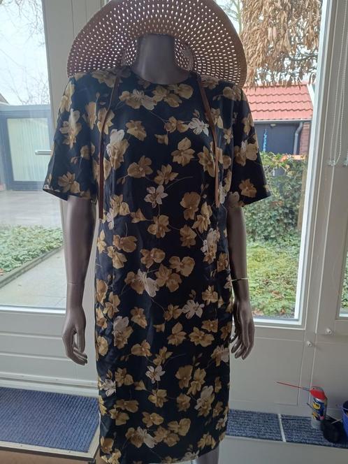Retro Vintage sixties jurken sarah sets, Kleding | Dames, Jurken, Zo goed als nieuw, Maat 42/44 (L), Onder de knie, Ophalen of Verzenden