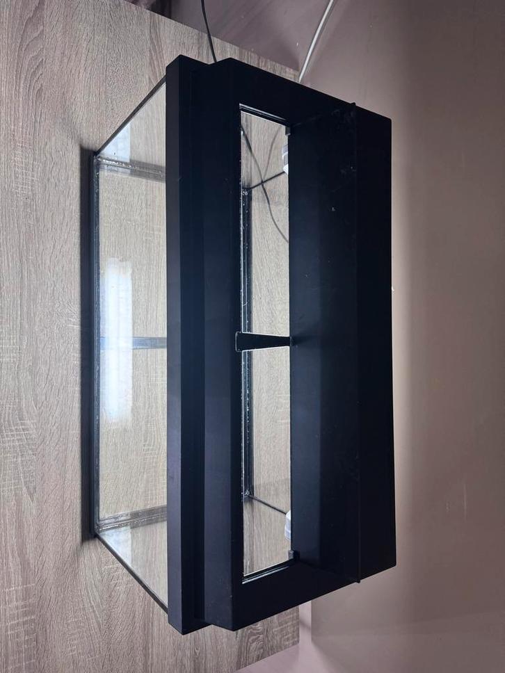 Aquarium met kap en werkende verlichting, Dieren en Toebehoren, Vissen | Aquaria en Toebehoren, Gebruikt, Leeg aquarium, Ophalen