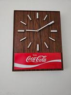 Exclusieve vintage Coca-Cola reclame wandklok 60/70 er. jr., Ophalen of Verzenden, Zo goed als nieuw, Reclamebord