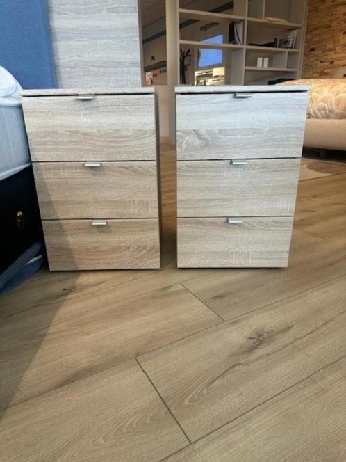 Nachtkasten Nolte Akaro - 40x61x42cm, Huis en Inrichting, Slaapkamer | Nachtkastjes, Nieuw, 55 tot 70 cm, Minder dan 45 cm, Overige materialen