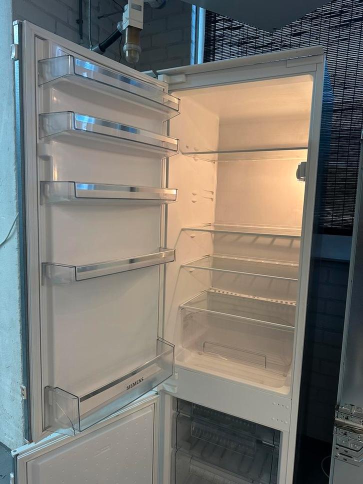 SIEMENS 178CM INBOUW KOELVRIESCOMBINATIE KOELKAST, Witgoed en Apparatuur, Koelkasten en IJskasten, Refurbished, Met aparte vriezer