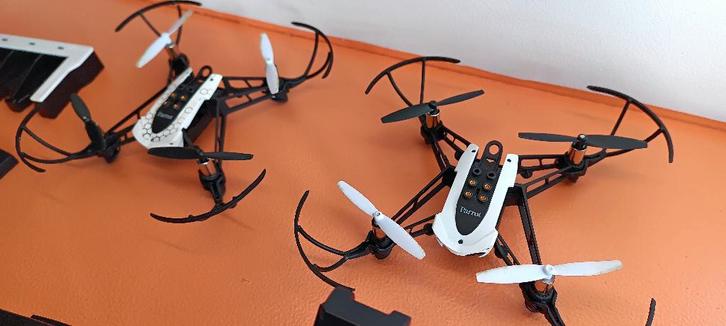 Parrot Mambo drone complete set 2x, Audio, Tv en Foto, Drones, Zo goed als nieuw, Drone met camera, Ophalen of Verzenden