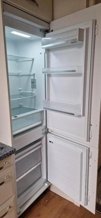 Inbouwkoelkast Inventum, Witgoed en Apparatuur, Koelkasten en IJskasten, Zo goed als nieuw, Met vriesvak, 200 liter of meer, 160 cm of meer