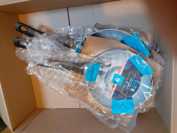 BK blue label granite koekenpannen nieuw pfas vrij, Huis en Inrichting, Keuken | Potten en Pannen, Nieuw, Koekenpan of Braadpan