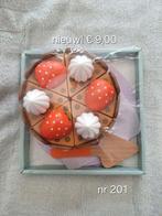 Nieuw houten verjaardagstaart tbv goed doel, Kinderen en Baby's, Ophalen of Verzenden, Nieuw