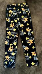 Pantalon met bloemen, Zwart, Maat 42/44 (L), Nieuw, Ophalen of Verzenden