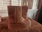UGG Laarzen Maat 38 - ZGAN, Kleding | Dames, Schoenen, UGG, Beige, Lage of Enkellaarzen, Ophalen of Verzenden