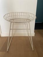 pastoe wire stool, Ophalen