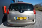 Peugeot 5008 2.0 HDiF Blue Lease Executive 7-pers | HUD | Pa, Auto's, Peugeot, Voorwielaandrijving, Euro 5, Stof, Gebruikt
