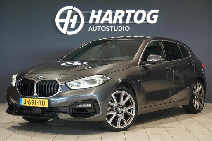 BMW 1-serie 118i Executive Edition + HARMAN KARDON / CAMERA, Auto's, BMW, Bedrijf, Te koop, 1-Serie, ABS, Achteruitrijcamera, Airbags