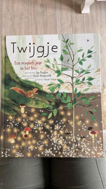 Twijgje, Een magisch jaar in het bos beschikbaar voor biedingen