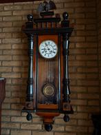 Antieke klok, Ophalen