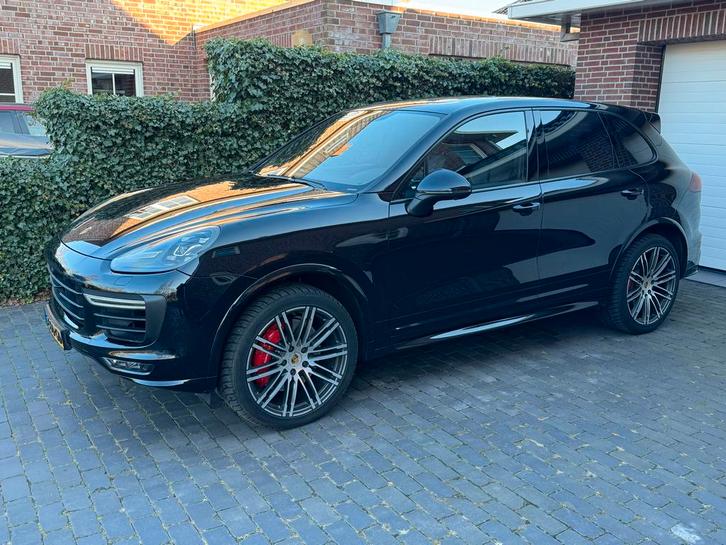 Porsche Cayenne Turbo met Garantie tot 5 April 2028, Auto's, Porsche, Particulier, Cayenne, 360° camera, 4x4, ABS, Achteruitrijcamera