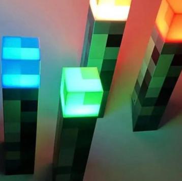 Minecraft fakkel lamp nieuw in doos  beschikbaar voor biedingen