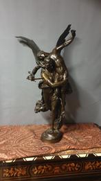 Gezocht antieke bronzen of marmeren beelden, Ophalen