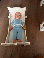 Vintage /antiek Pop in Wiegje, Antiek en Kunst, Antiek | Speelgoed, Ophalen of Verzenden