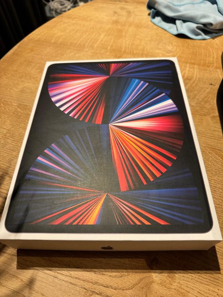 iPad Pro 12.9-inch (5th Generation) Wi-Fi, Computers en Software, Apple iPads, Zo goed als nieuw, Apple iPad, Wi-Fi, 12 inch, 1 TB