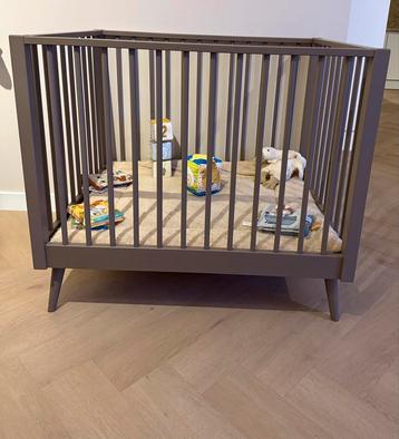 Europe Baby Box Chestnut beschikbaar voor biedingen