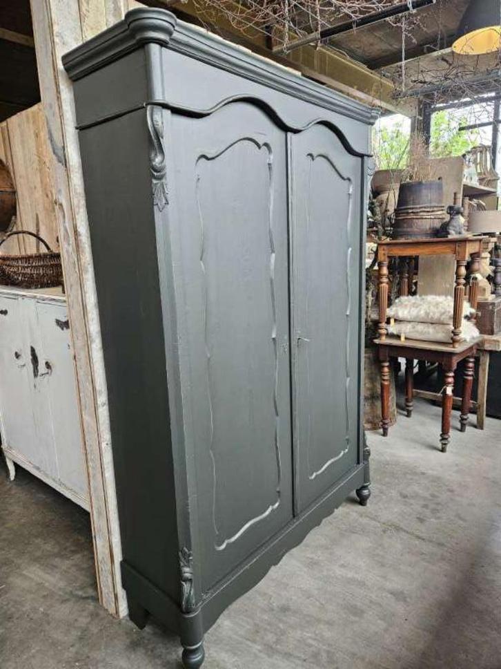 prachtige oude kasten ``WOONWINKEL RUSTIEK``, Antiek en Kunst, Antiek | Meubels | Kasten, Ophalen of Verzenden