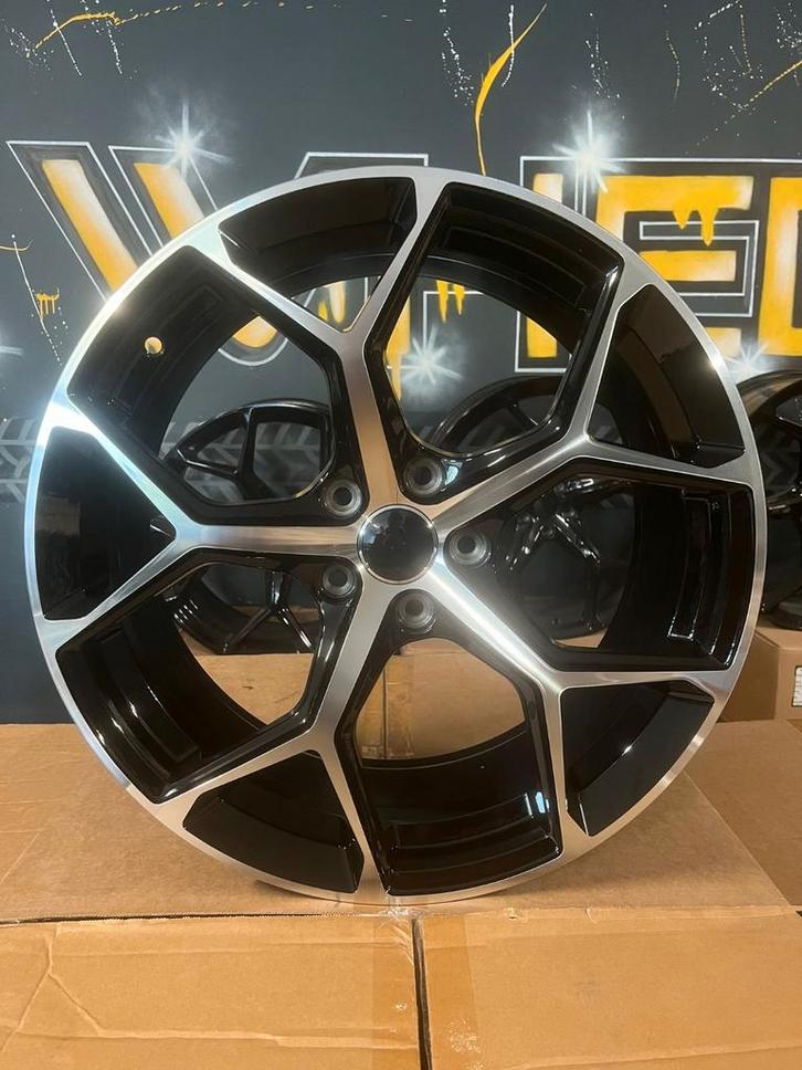 5x112 18" AUDI RS look Sportvelgen A3 A4 A5 Q2 Q3 CADDY GOLF, Auto-onderdelen, Banden en Velgen, Velg(en), Zomerbanden, 18 inch