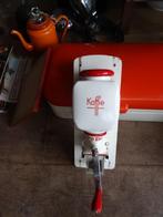 Oude wand koffiemolen PeDe rood, Antiek en Kunst, Antiek | Keukenbenodigdheden, Ophalen