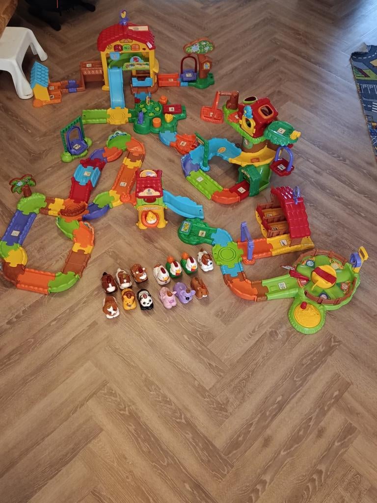 Zoef Zoef dieren 5 sets en een trein van vtech, Ophalen of Verzenden, Zo goed als nieuw, 2 tot 4 jaar