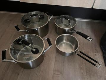 Pannenset Hema en Tefal beschikbaar voor biedingen