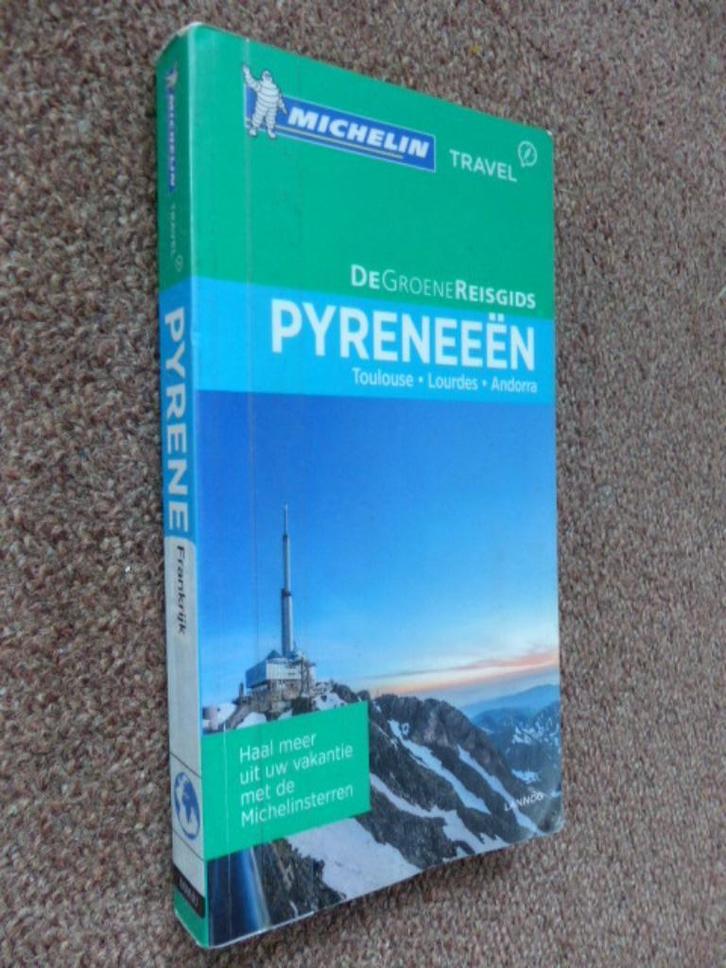 reisgids Normandië Bretagne Pyreneeën Bourgondië Provence, Boeken, Reisgidsen, Zo goed als nieuw, Reisgids of -boek, Europa, Overige merken