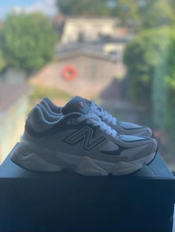 New Balance 9060 Sneakers beschikbaar voor biedingen