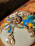 Dekschaaltje china met pikante afbeelding, Antiek en Kunst, Ophalen of Verzenden